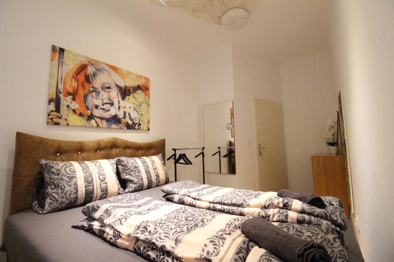 Private Double Bedroom Rf2 Viena Exterior foto